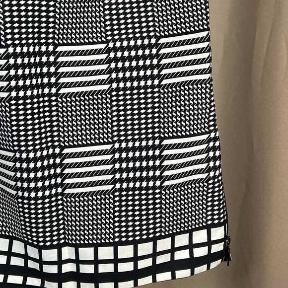 Anne Klein Size 10 Faux Leather Checked Houndstooth Mini Skirt Zipper Detail - Picture 7 of 13
